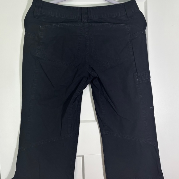 Patagonia Venga Rock Capri in Black Size 4 - Picture 3 of 4